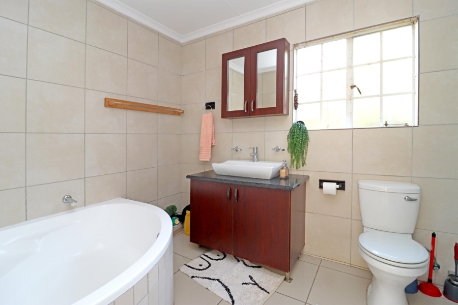 3 Bedroom Property for Sale in Kyalami Hills Gauteng