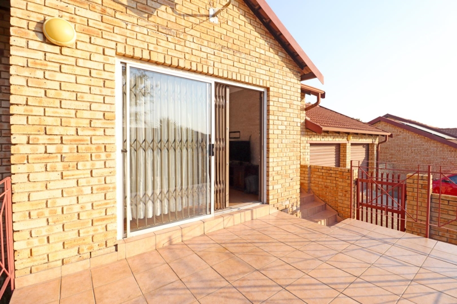 3 Bedroom Property for Sale in Kyalami Hills Gauteng