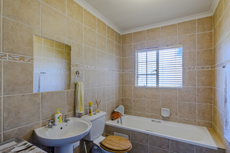 3 Bedroom Property for Sale in Sinoville Gauteng
