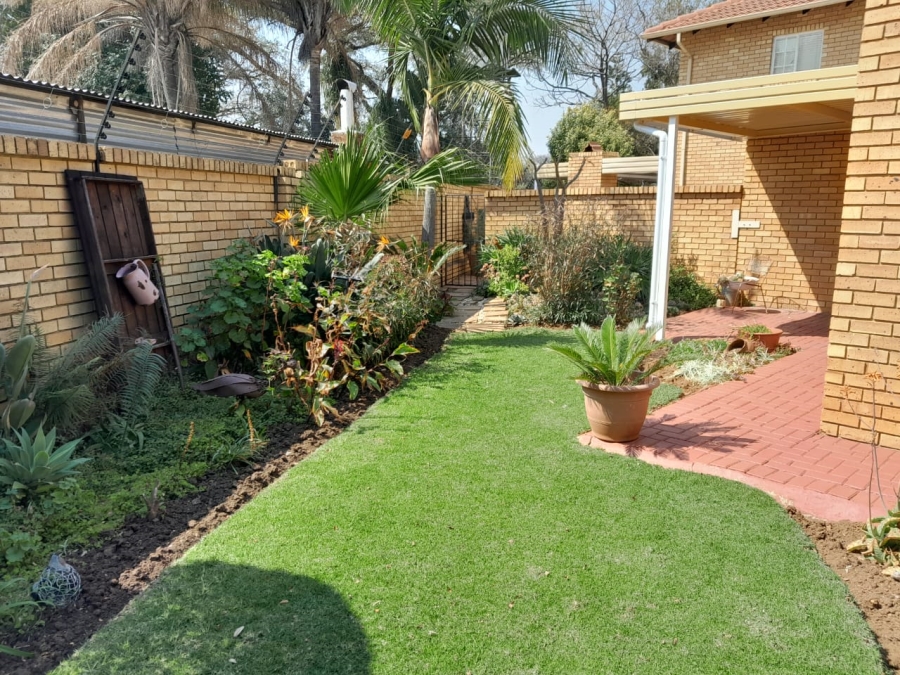 3 Bedroom Property for Sale in Sinoville Gauteng