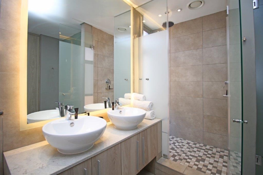 To Let 3 Bedroom Property for Rent in Rosebank Gauteng