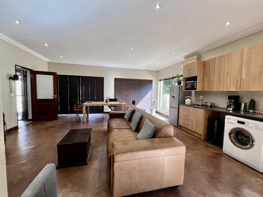 To Let 1 Bedroom Property for Rent in Linden Gauteng