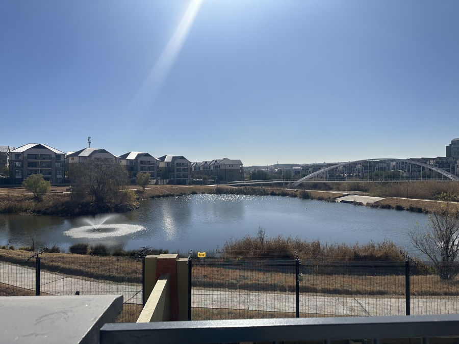 To Let 3 Bedroom Property for Rent in Waterfall Country Estate Gauteng