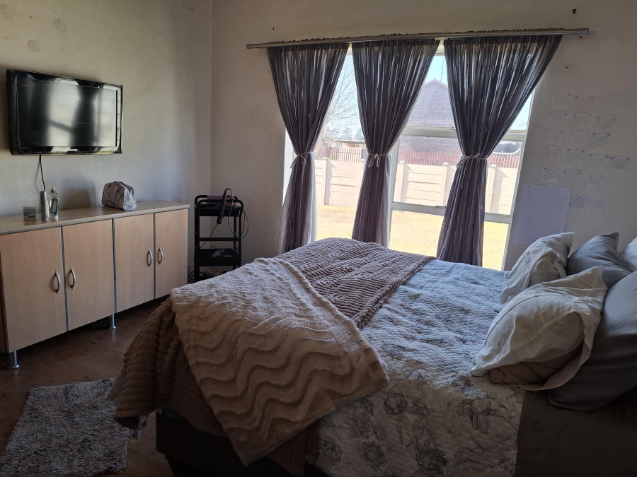 3 Bedroom Property for Sale in East Geduld Gauteng