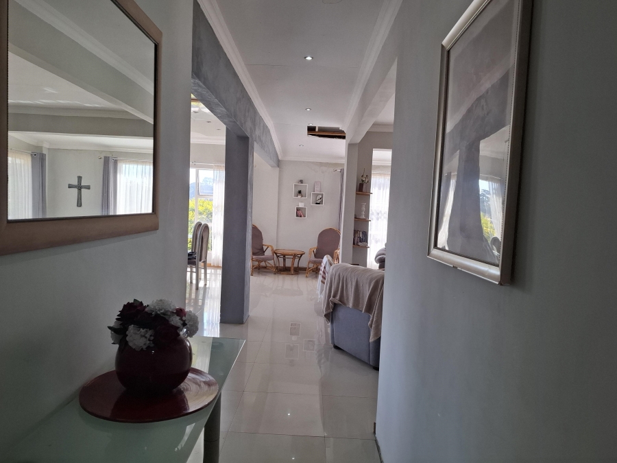 3 Bedroom Property for Sale in East Geduld Gauteng