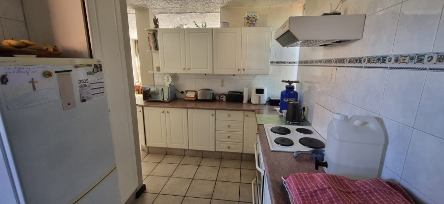2 Bedroom Property for Sale in Queenswood Gauteng