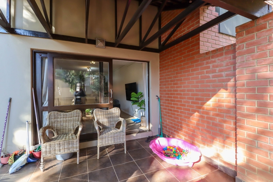 2 Bedroom Property for Sale in Bryanston Gauteng