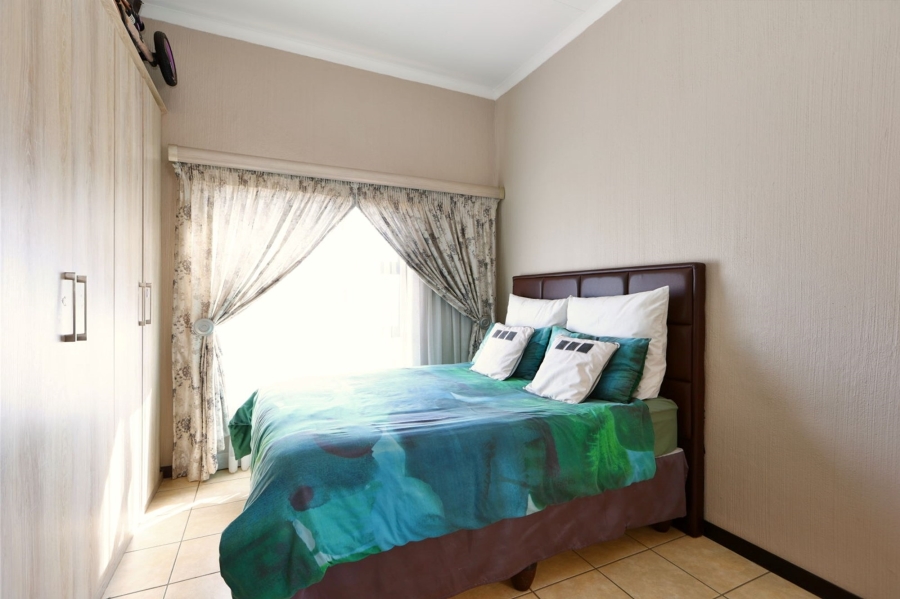 2 Bedroom Property for Sale in Wilgeheuwel Gauteng