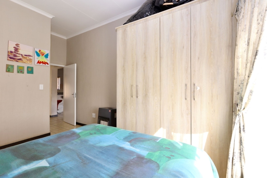 2 Bedroom Property for Sale in Wilgeheuwel Gauteng