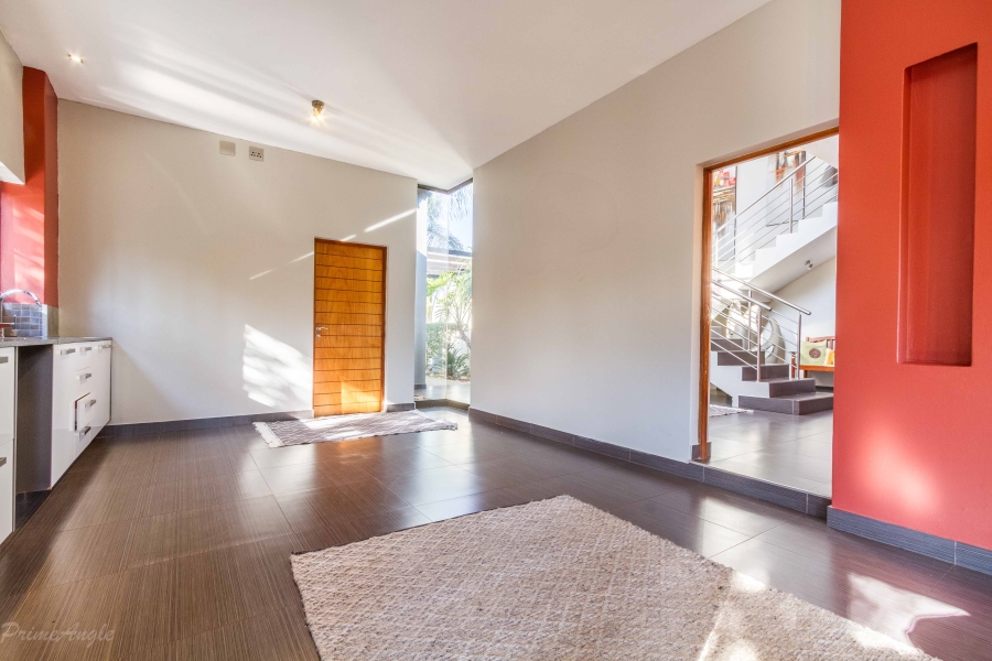 5 Bedroom Property for Sale in Silver Lakes Gauteng