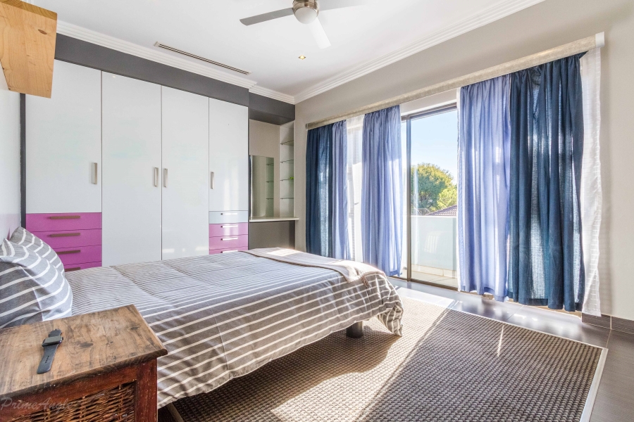5 Bedroom Property for Sale in Silver Lakes Gauteng