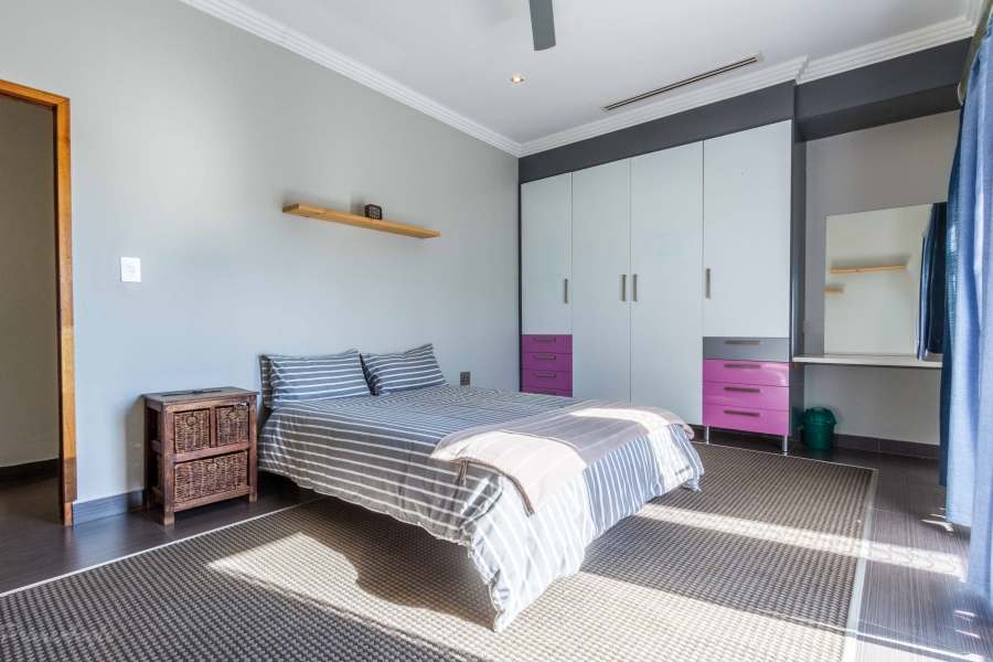 5 Bedroom Property for Sale in Silver Lakes Gauteng