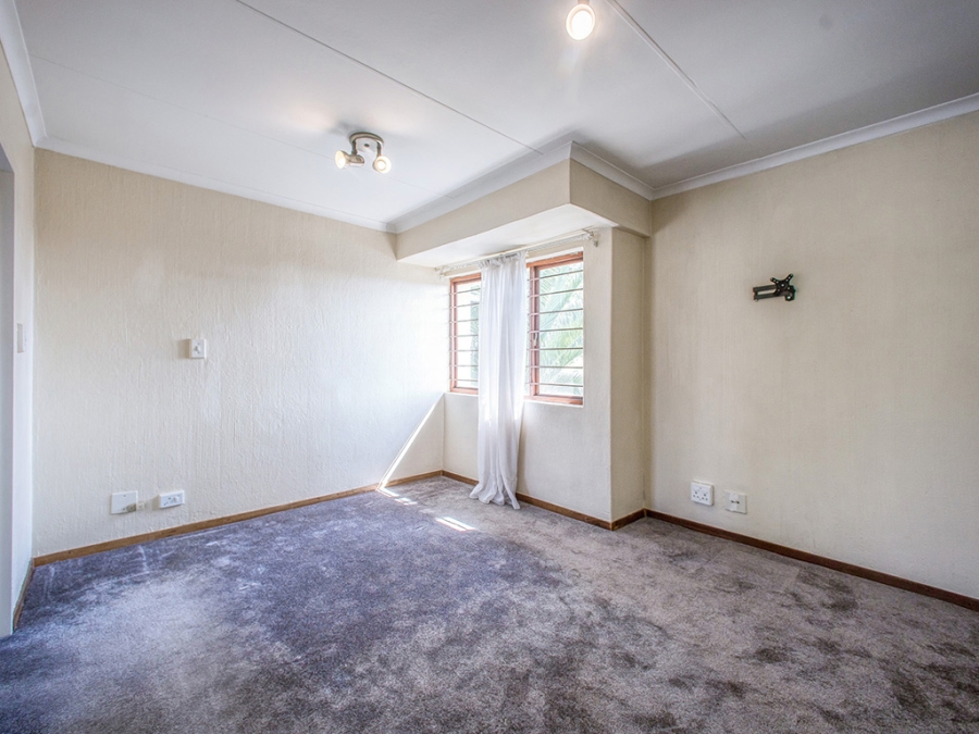 To Let 2 Bedroom Property for Rent in Victory Park Gauteng