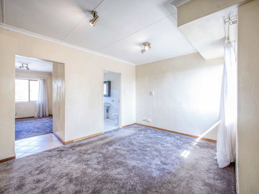 To Let 2 Bedroom Property for Rent in Victory Park Gauteng