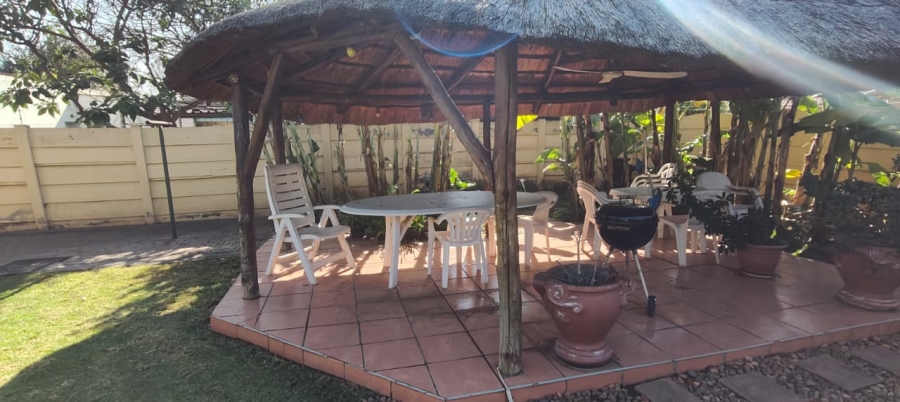 To Let 2 Bedroom Property for Rent in Three Rivers Gauteng