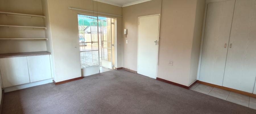 To Let 2 Bedroom Property for Rent in Three Rivers Gauteng