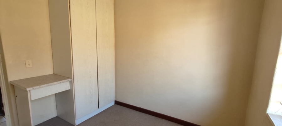 To Let 2 Bedroom Property for Rent in Three Rivers Gauteng