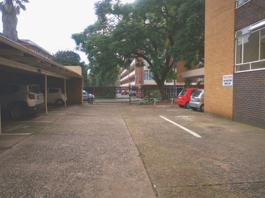 To Let 1 Bedroom Property for Rent in Sunnyside Gauteng