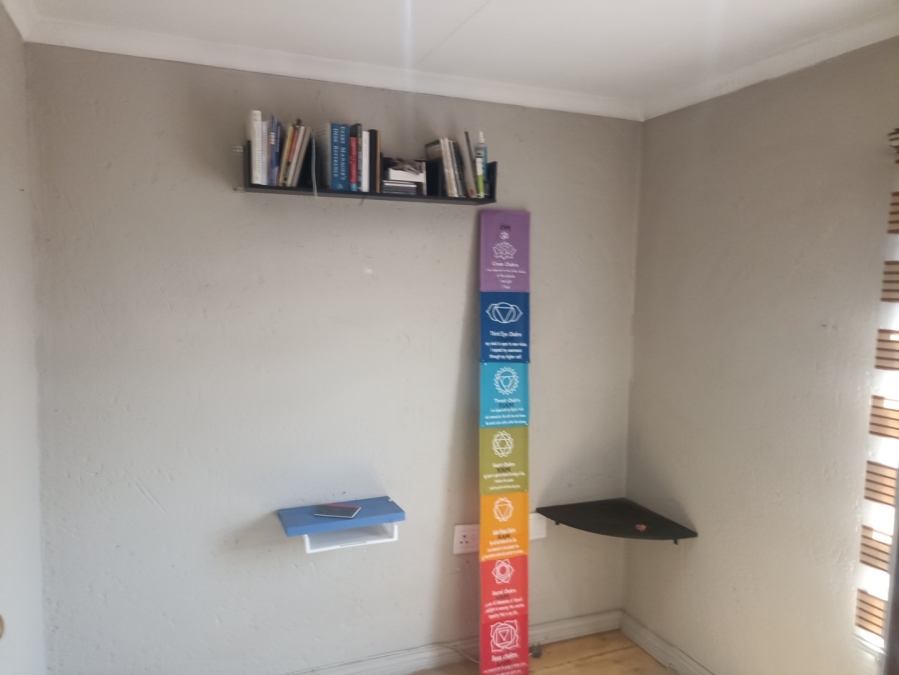 4 Bedroom Property for Sale in Sonneveld Gauteng