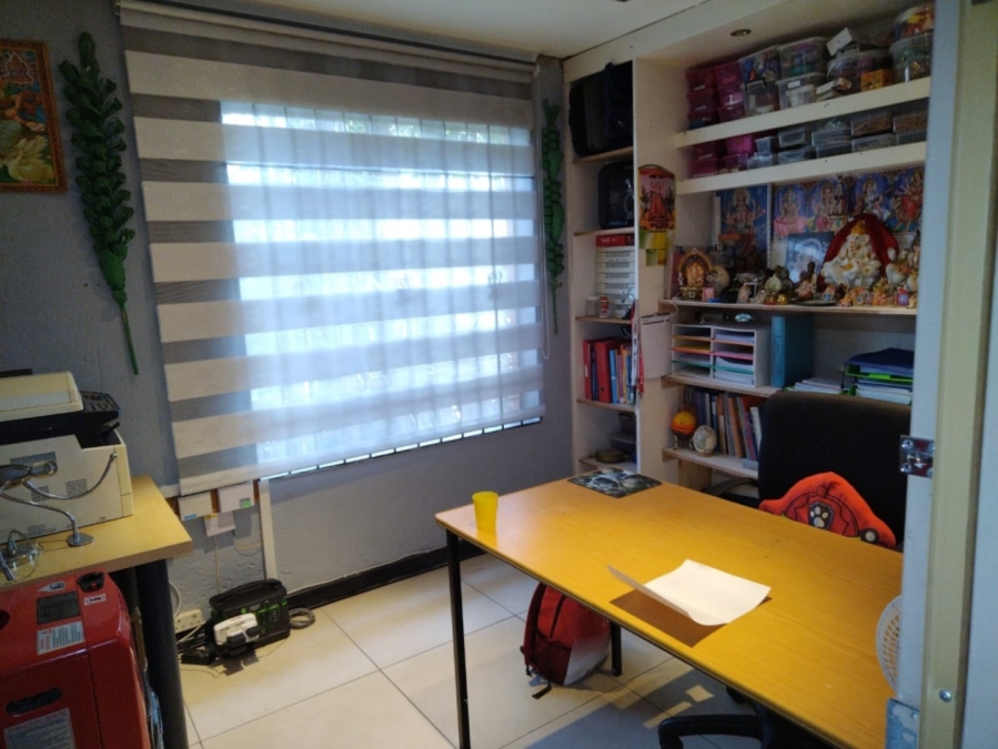 4 Bedroom Property for Sale in Sonneveld Gauteng