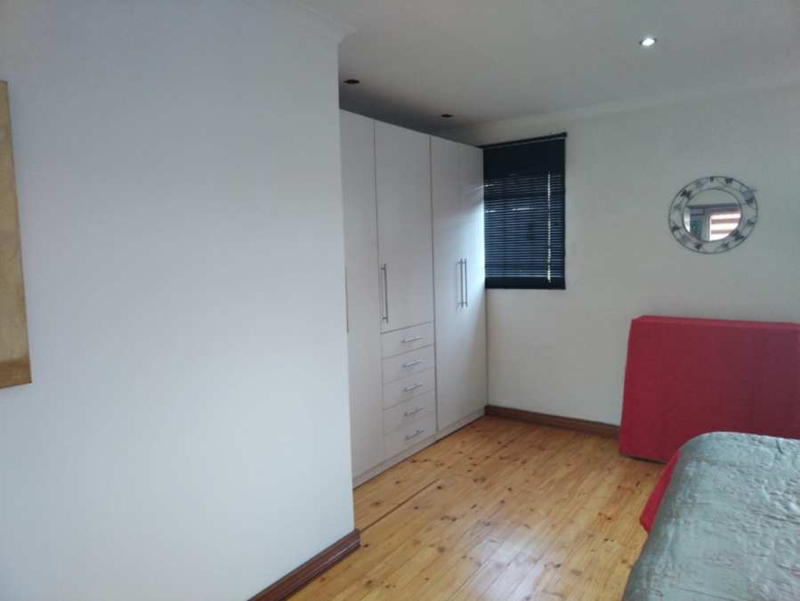 4 Bedroom Property for Sale in Sonneveld Gauteng