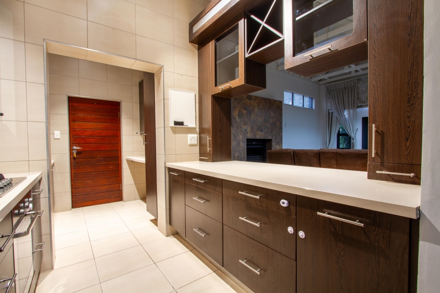 3 Bedroom Property for Sale in Silver Lakes Gauteng