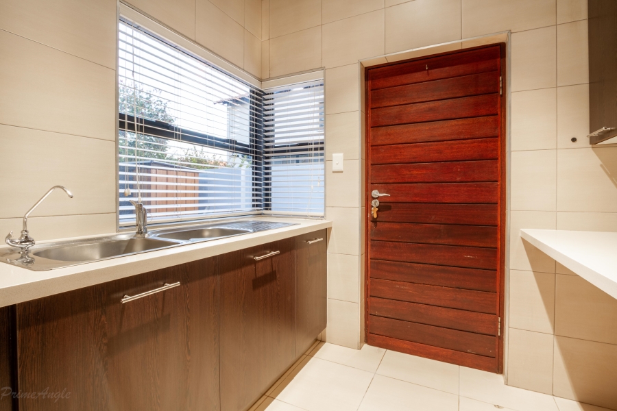 3 Bedroom Property for Sale in Silver Lakes Gauteng