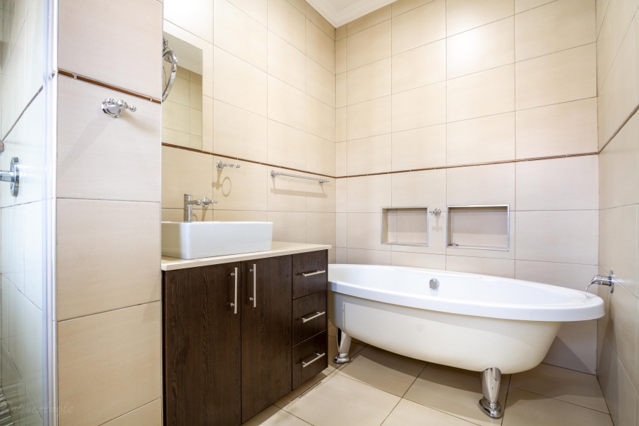 3 Bedroom Property for Sale in Silver Lakes Gauteng