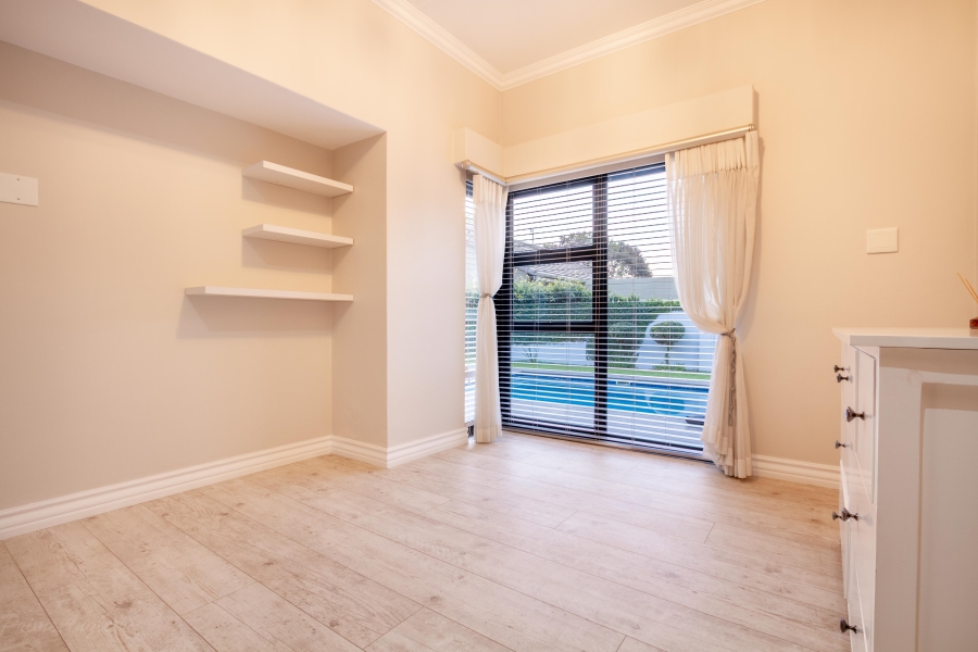 3 Bedroom Property for Sale in Silver Lakes Gauteng