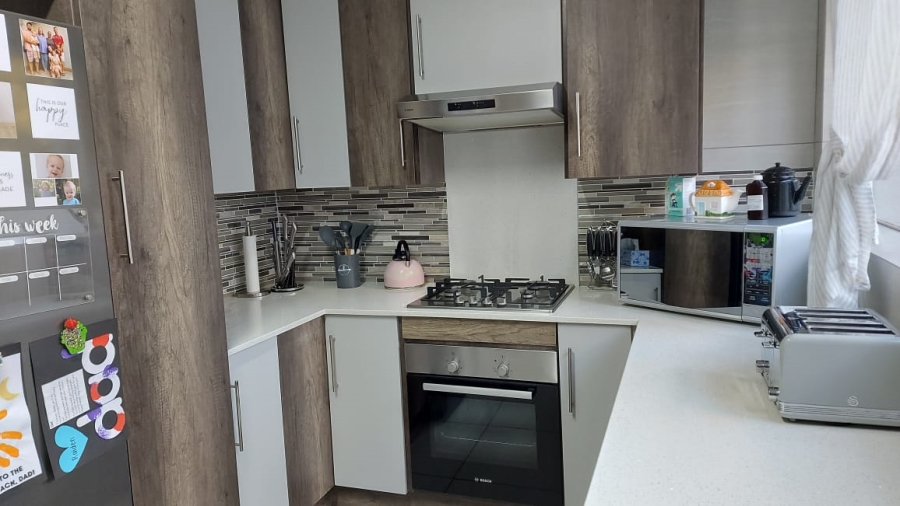 3 Bedroom Property for Sale in Rynfield Gauteng