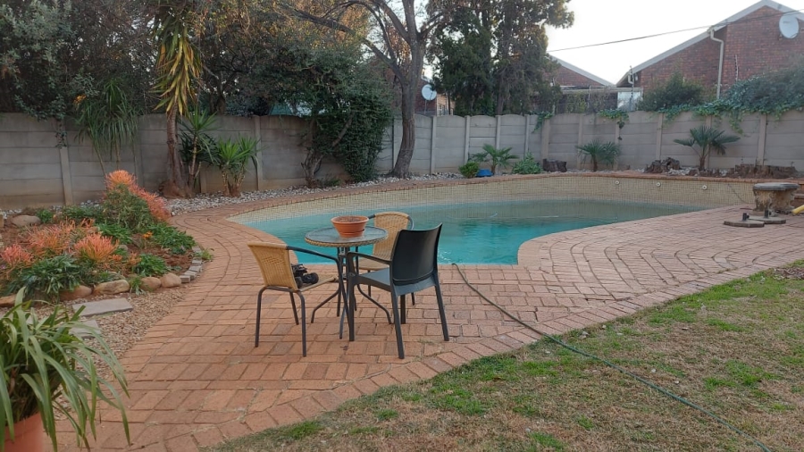 3 Bedroom Property for Sale in Rynfield Gauteng