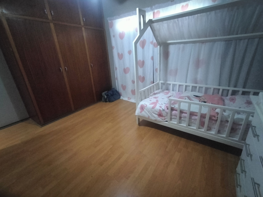 6 Bedroom Property for Sale in Pretoria North Gauteng