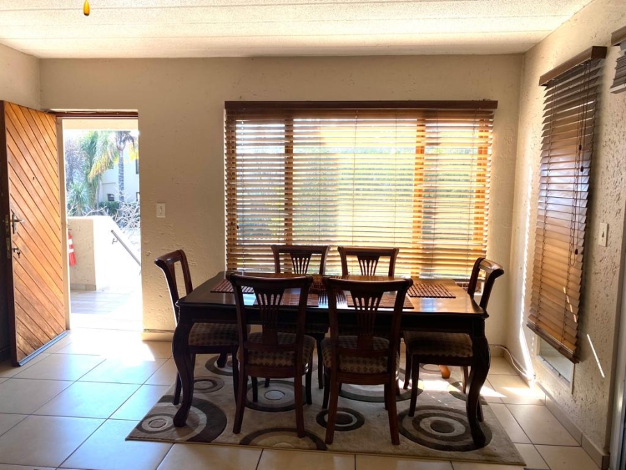 To Let 2 Bedroom Property for Rent in Sandown Gauteng