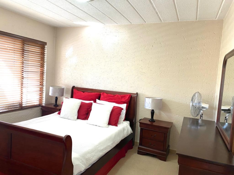 To Let 2 Bedroom Property for Rent in Sandown Gauteng