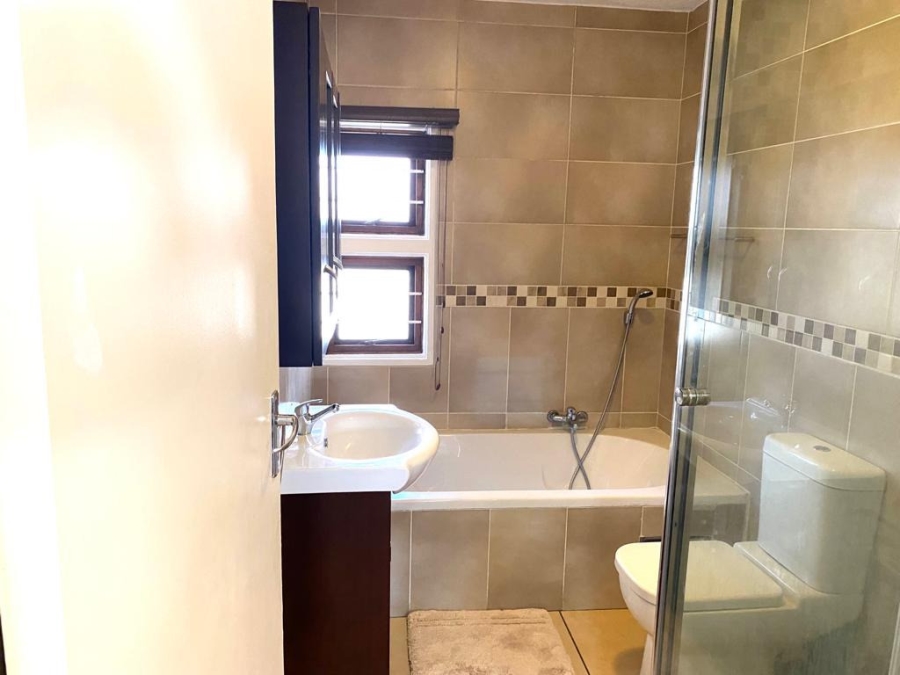 To Let 2 Bedroom Property for Rent in Sandown Gauteng