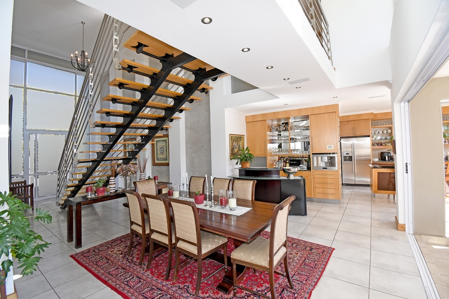 To Let 4 Bedroom Property for Rent in Beverley Gauteng