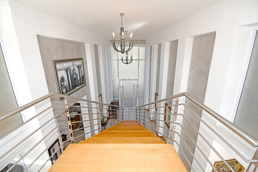 To Let 4 Bedroom Property for Rent in Beverley Gauteng