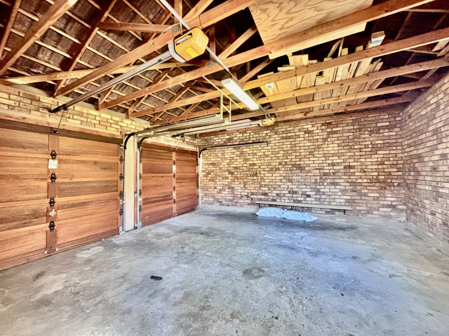 3 Bedroom Property for Sale in Equestria Gauteng