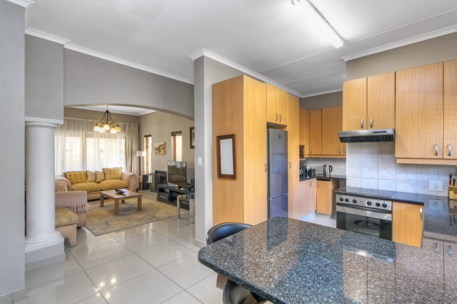 3 Bedroom Property for Sale in Halfway Gardens Gauteng
