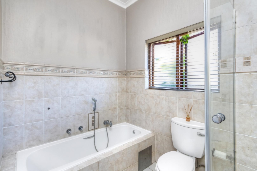 3 Bedroom Property for Sale in Halfway Gardens Gauteng