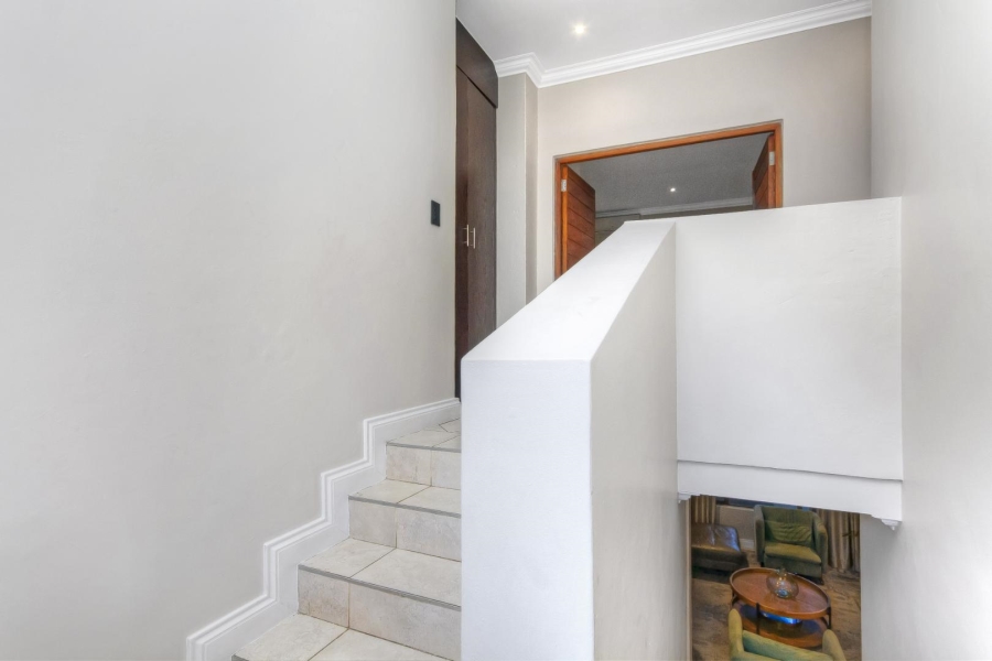 3 Bedroom Property for Sale in Crowthorne AH Gauteng
