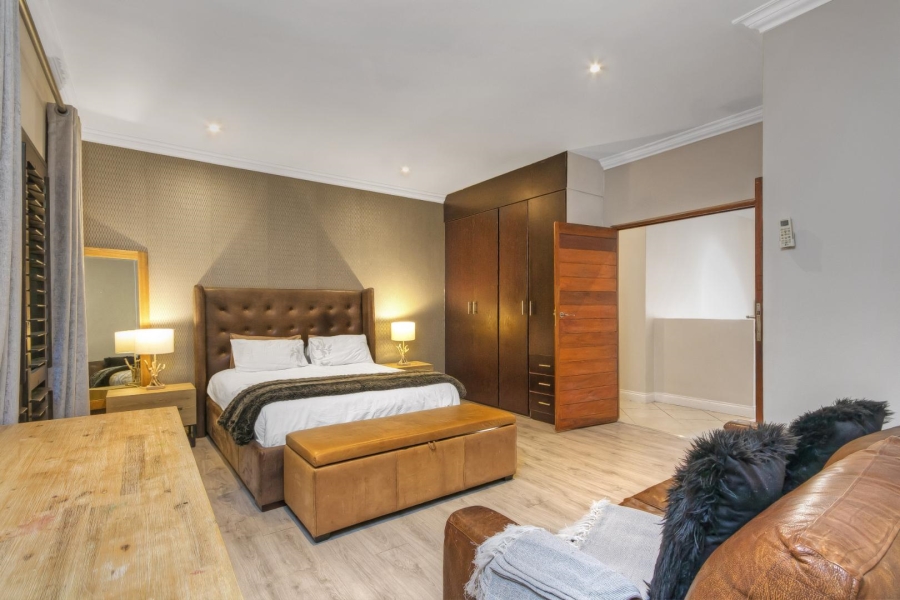 3 Bedroom Property for Sale in Crowthorne AH Gauteng