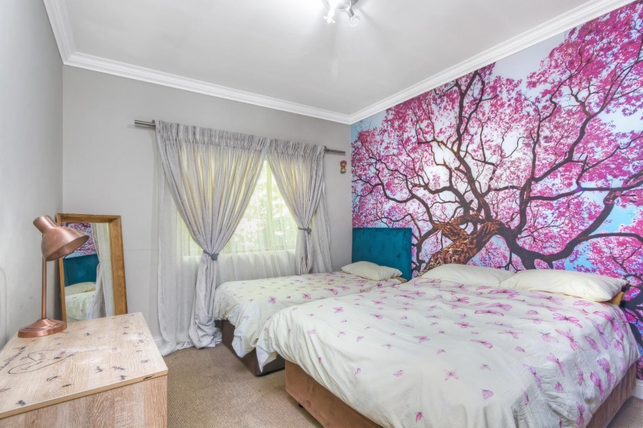 3 Bedroom Property for Sale in Crowthorne AH Gauteng
