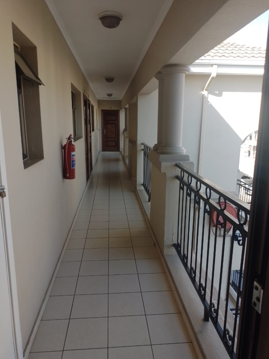 To Let 2 Bedroom Property for Rent in Noordwyk Gauteng