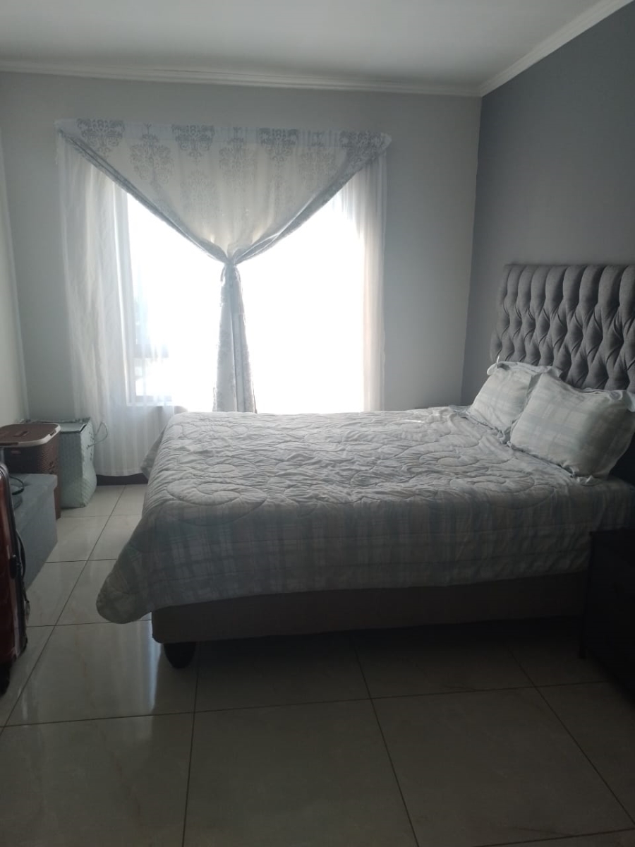 To Let 2 Bedroom Property for Rent in Noordwyk Gauteng