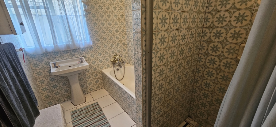 3 Bedroom Property for Sale in New Redruth Gauteng