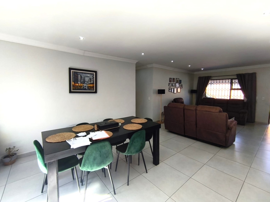 3 Bedroom Property for Sale in New Redruth Gauteng