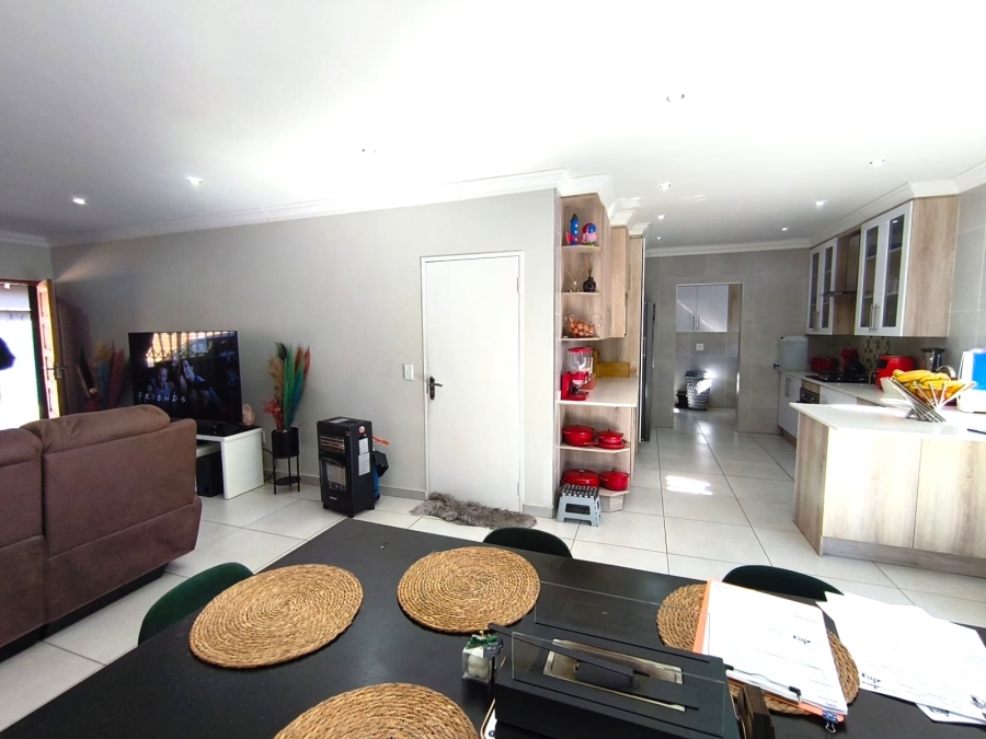 3 Bedroom Property for Sale in New Redruth Gauteng