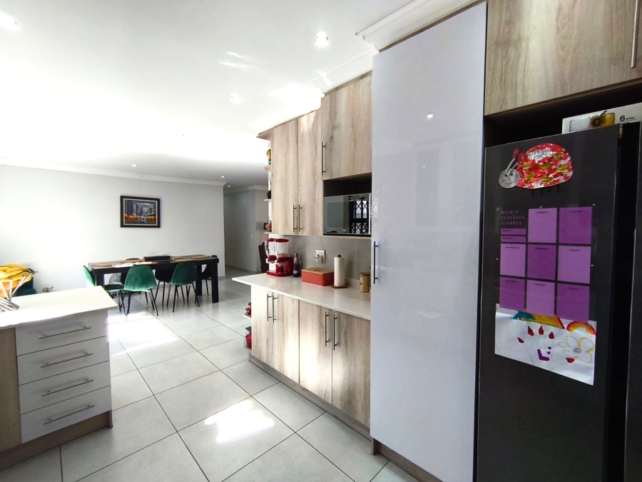 3 Bedroom Property for Sale in New Redruth Gauteng