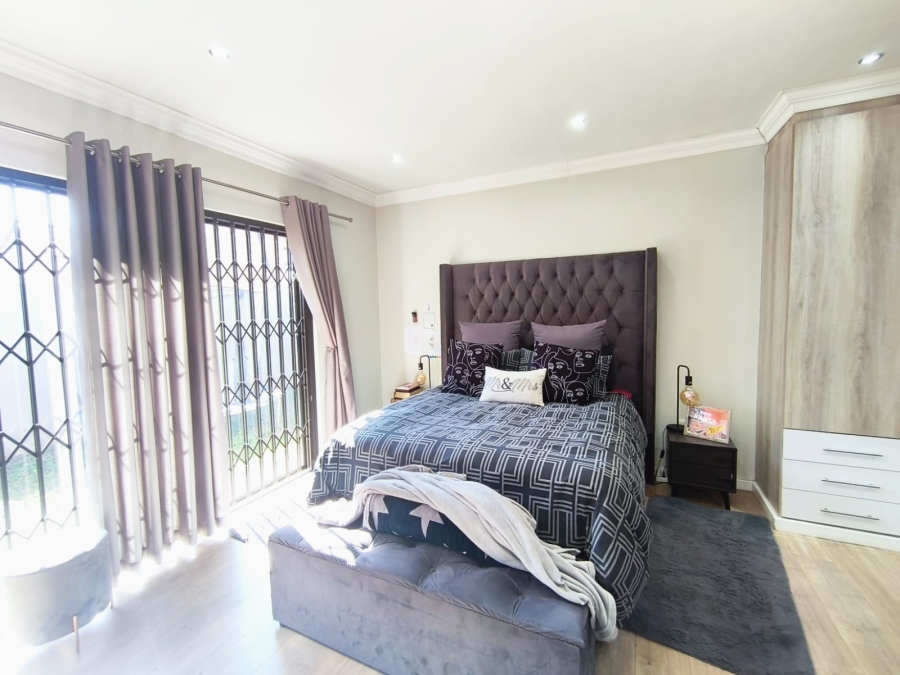 3 Bedroom Property for Sale in New Redruth Gauteng